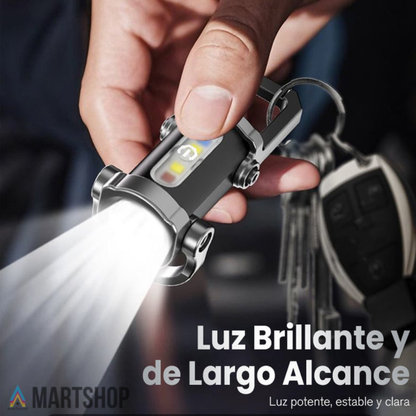 Mini linterna LED recargable — brillante, práctica y lista para todo
